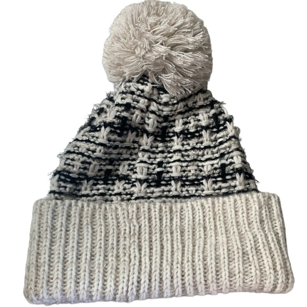 BCBGeneration Pom Pom Beanie 113B‎